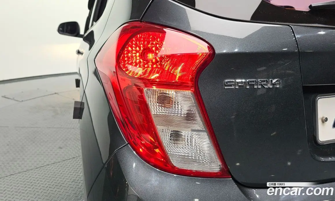 Chevrolet Spark 2017 1.0 автомат (гидро), фото 8 Chevrolet Spark 2017 1.0 автомат (гидро), фото 8