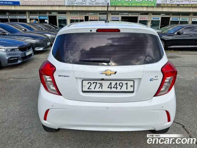 Chevrolet Spark 2017 1.0 автомат (гидро), миниатюра 4 Chevrolet Spark 2017 1.0 автомат (гидро), миниатюра 4