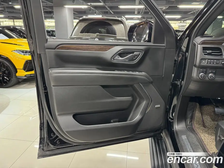 Chevrolet Tahoe 2022 6.2 автомат (гидро), фото 4 Chevrolet Tahoe 2022 6.2 автомат (гидро), фото 4