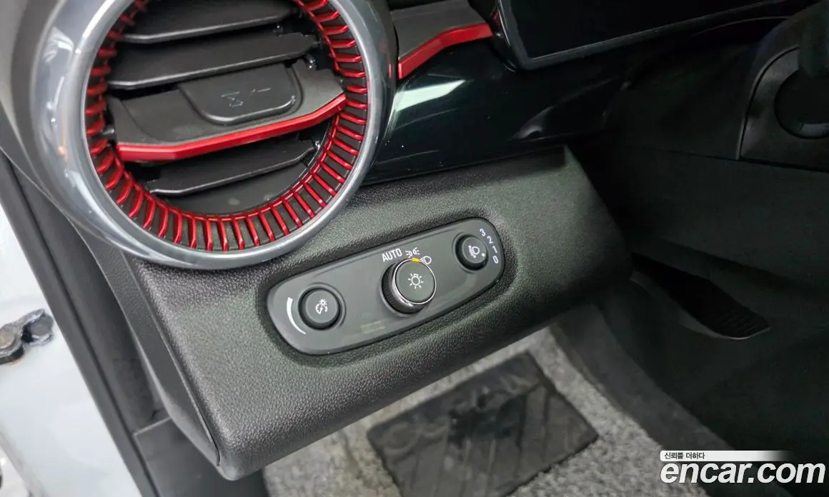 Chevrolet Trax 2023 1.2 автомат (гидро), фото 17