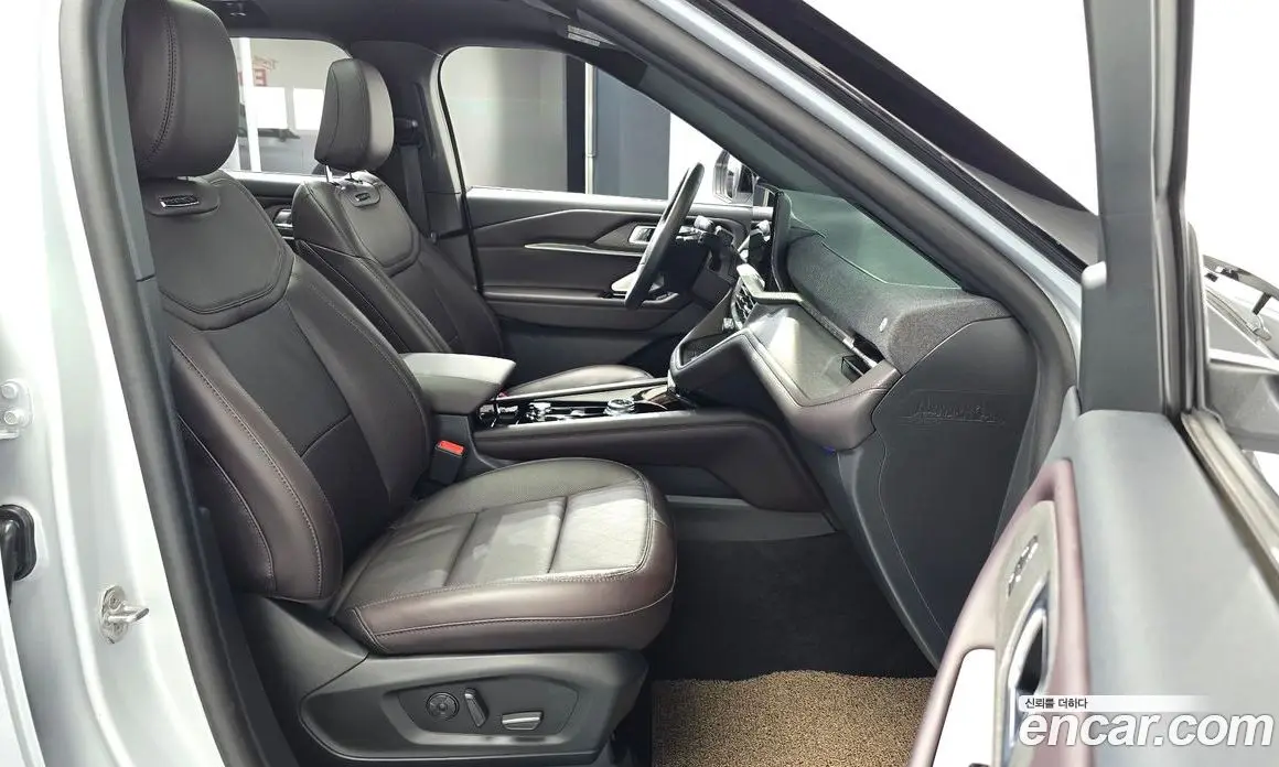 Ford Explorer 2025 2.3 автомат (гидро), фото 16 Ford Explorer 2025 2.3 автомат (гидро), фото 16