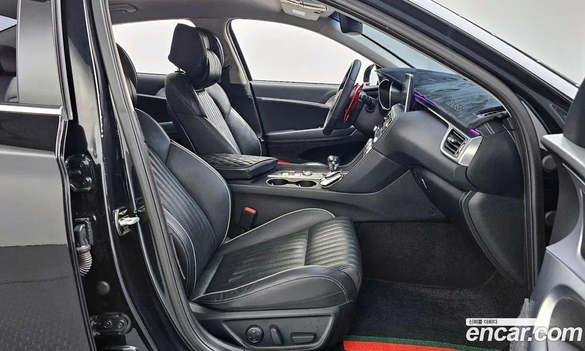 Genesis G70 2019 2.0 автомат (гидро), фото 11 Genesis G70 2019 2.0 автомат (гидро), фото 11