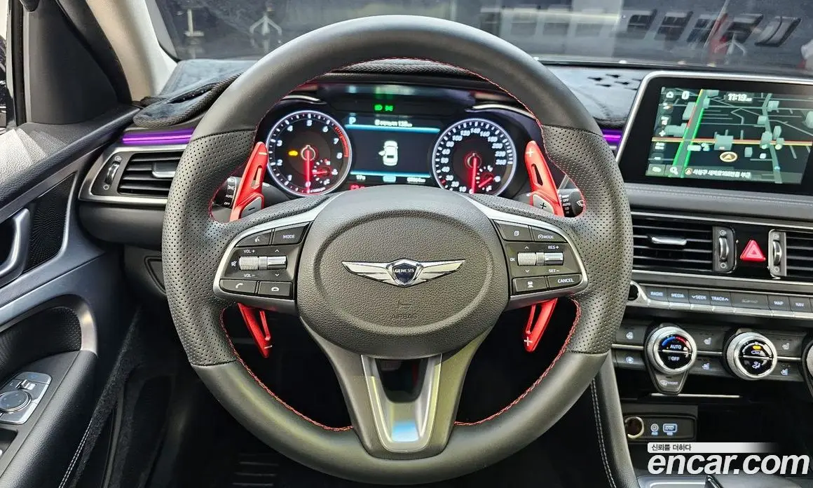 Genesis G70 2019 2.0 автомат (гидро), фото 13 Genesis G70 2019 2.0 автомат (гидро), фото 13