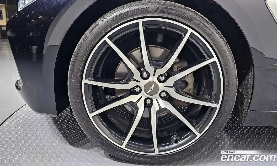 Genesis G70 2019 2.0 автомат (гидро), фото 5 Genesis G70 2019 2.0 автомат (гидро), фото 5