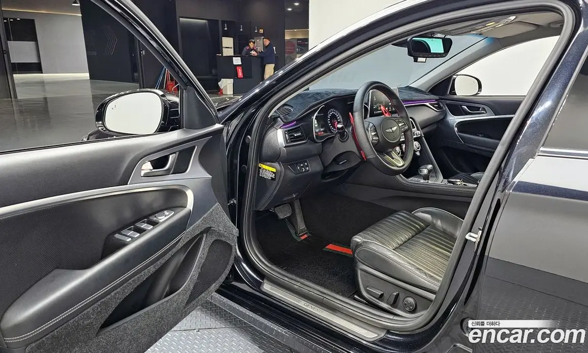Genesis G70 2019 2.0 автомат (гидро), фото 10 Genesis G70 2019 2.0 автомат (гидро), фото 10
