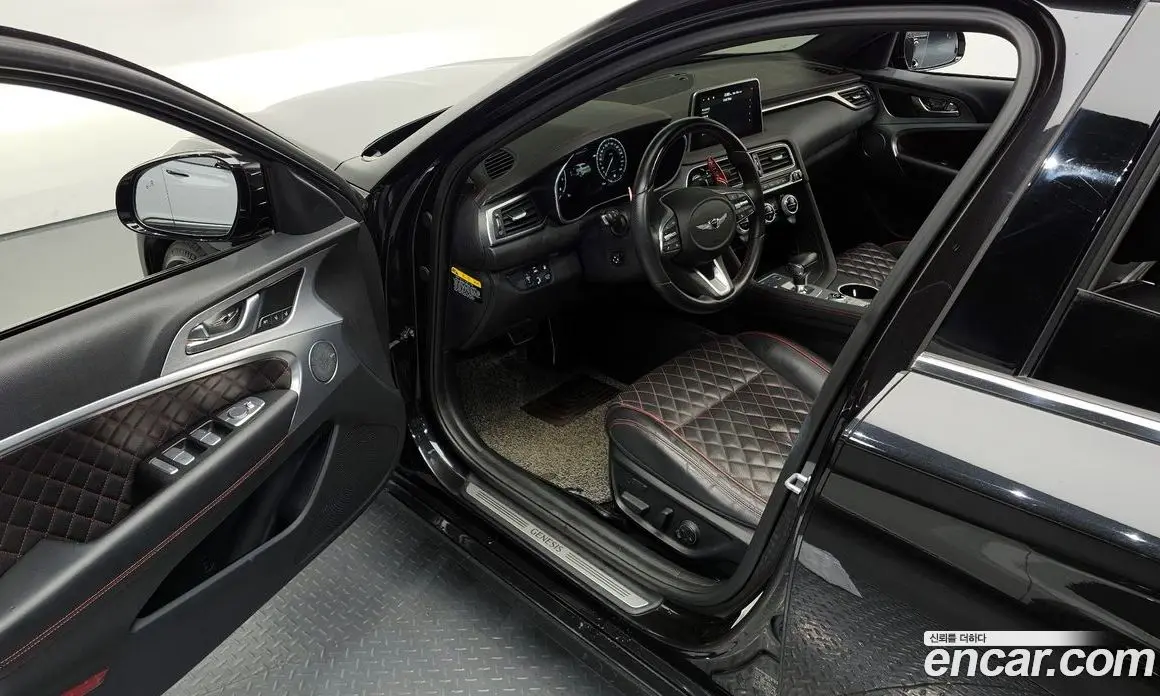 Genesis G70 2019 3.3 автомат (гидро), фото 11 Genesis G70 2019 3.3 автомат (гидро), фото 11