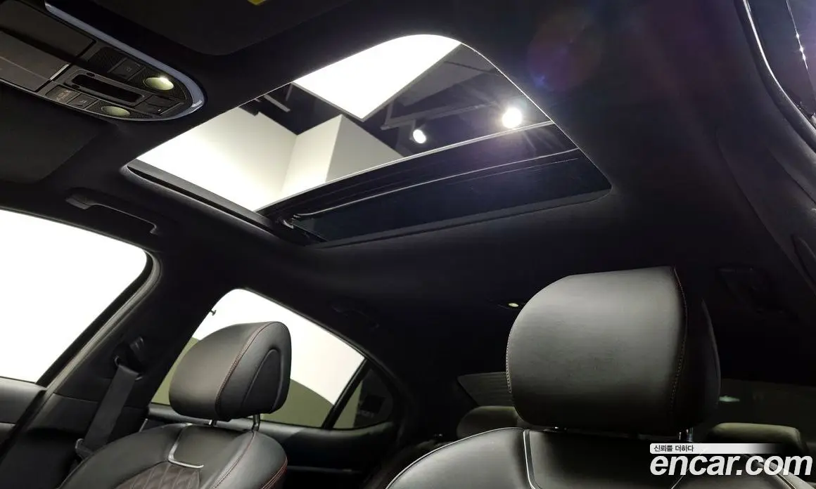 Genesis G70 2019 3.3 автомат (гидро), фото 17 Genesis G70 2019 3.3 автомат (гидро), фото 17