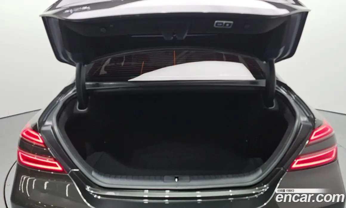 Genesis G70 2025 3.3 автомат (гидро), фото 26 Genesis G70 2025 3.3 автомат (гидро), фото 26