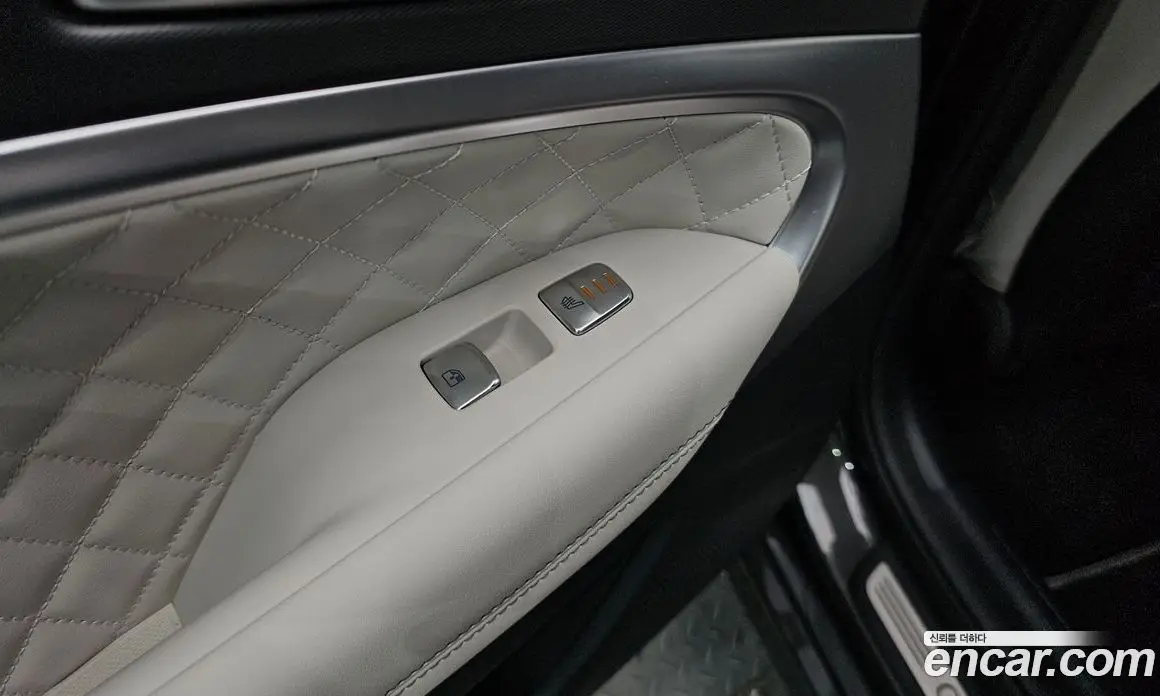 Genesis G70 2025 3.3 автомат (гидро), фото 28 Genesis G70 2025 3.3 автомат (гидро), фото 28