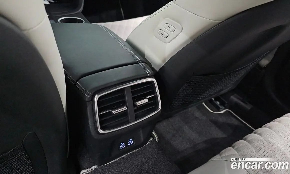 Genesis G70 2025 3.3 автомат (гидро), фото 31 Genesis G70 2025 3.3 автомат (гидро), фото 31