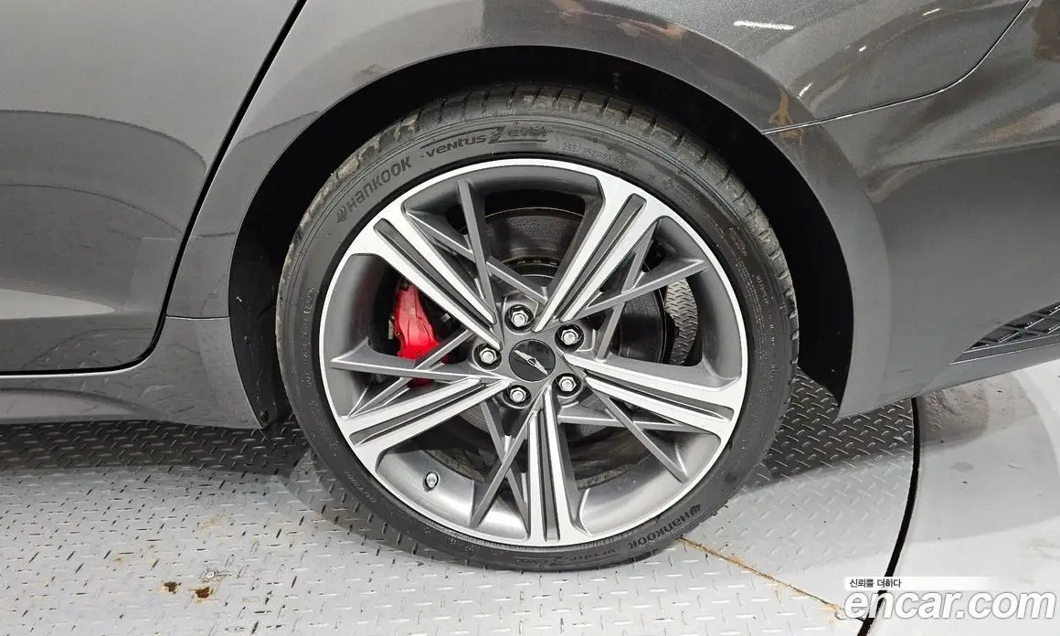 Genesis G70 2025 3.3 автомат (гидро), фото 7 Genesis G70 2025 3.3 автомат (гидро), фото 7