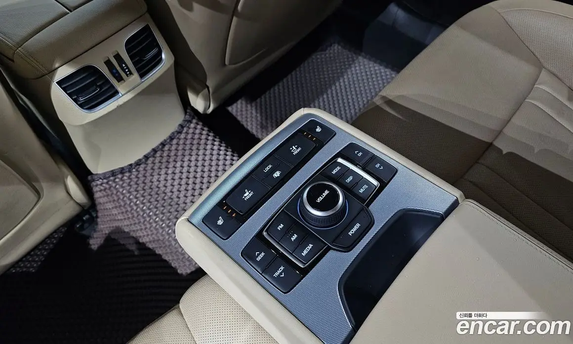 Genesis G80 2018 3.3 автомат (гидро), фото 19 Genesis G80 2018 3.3 автомат (гидро), фото 19