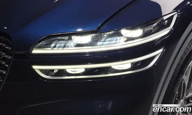Genesis GV70 2021 2.5 автомат (гидро), миниатюра 8 Genesis GV70 2021 2.5 автомат (гидро), миниатюра 8