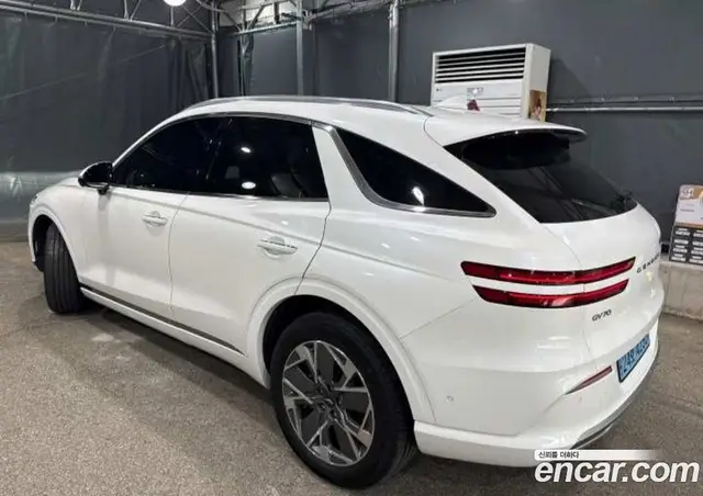 Genesis GV70 2022 1.0 автомат (гидро), миниатюра 10 Genesis GV70 2022 1.0 автомат (гидро), миниатюра 10