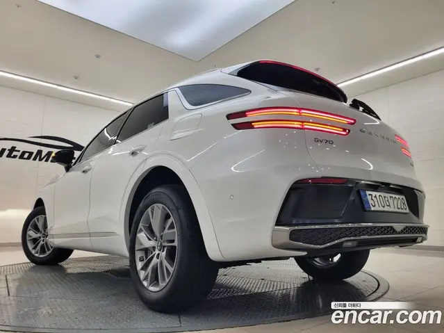 Genesis GV70 2025 2.5 автомат (гидро), миниатюра 2