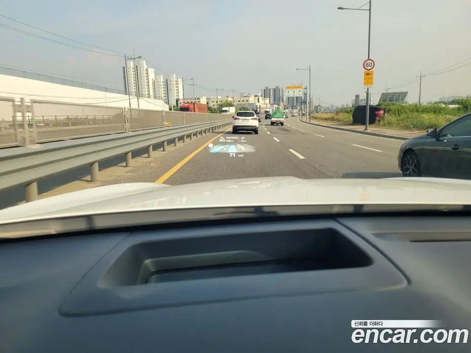 Genesis GV70 2025 2.5 автомат (гидро), фото 11