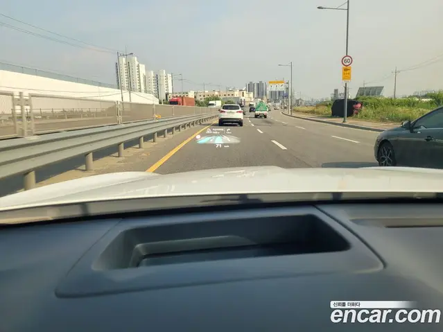 Genesis GV70 2025 2.5 автомат (гидро), миниатюра 11