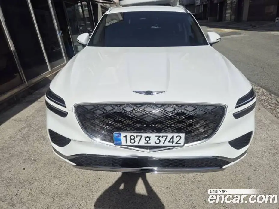 Genesis GV70 2026 2.5 автомат (гидро), фото 3 Genesis GV70 2026 2.5 автомат (гидро), фото 3