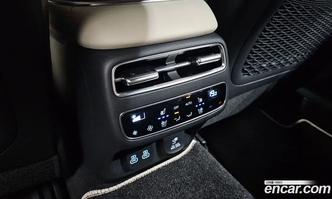 Genesis GV70 2026 2.5 автомат (гидро), фото 24 Genesis GV70 2026 2.5 автомат (гидро), фото 24