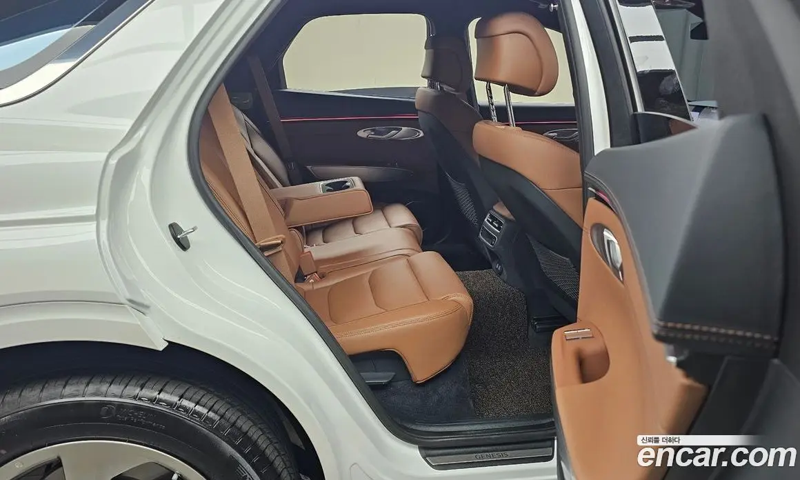 Genesis GV70 2026 2.5 автомат (гидро), фото 16 Genesis GV70 2026 2.5 автомат (гидро), фото 16