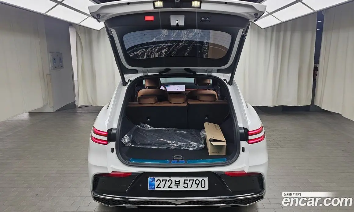Genesis GV70 2026 2.5 автомат (гидро), фото 22 Genesis GV70 2026 2.5 автомат (гидро), фото 22