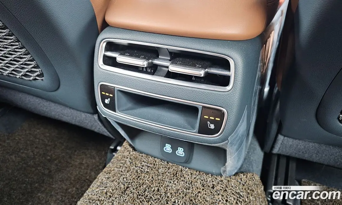Genesis GV70 2026 2.5 автомат (гидро), фото 30 Genesis GV70 2026 2.5 автомат (гидро), фото 30