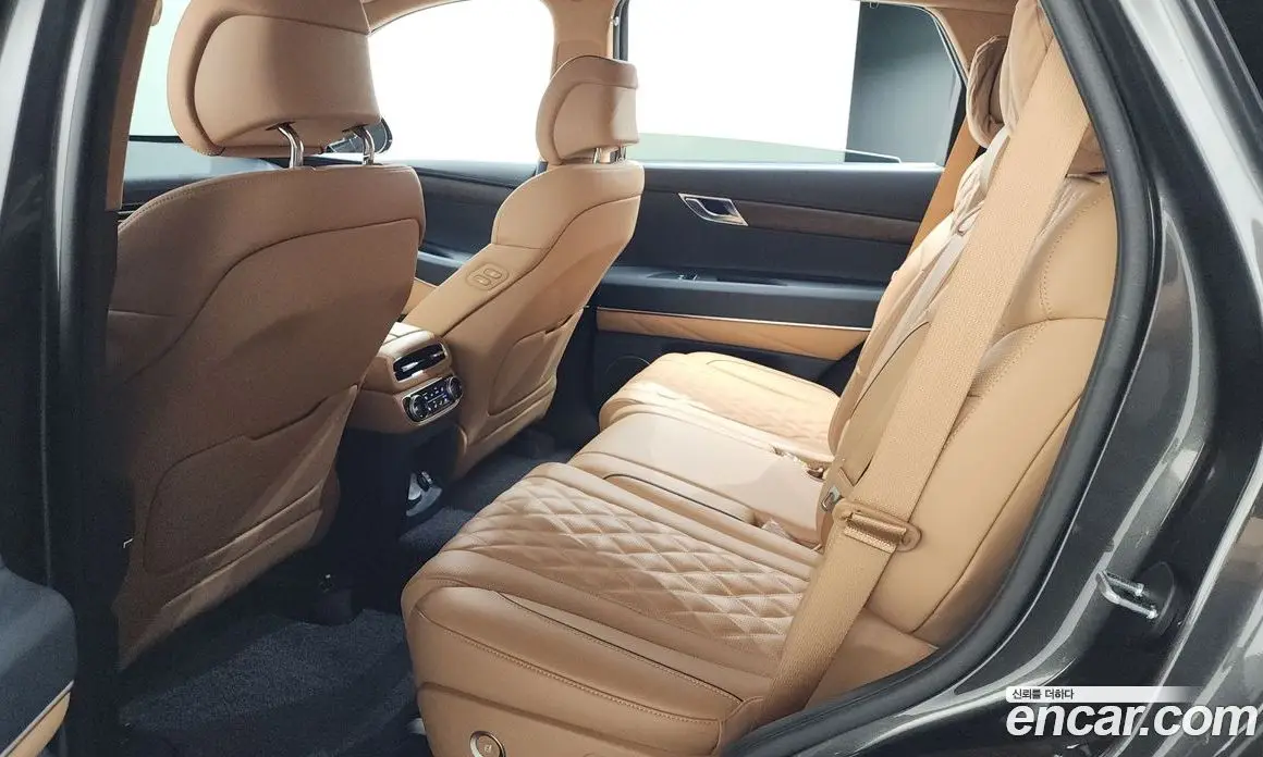 Genesis GV80 2023 2.5 автомат (гидро), фото 17 Genesis GV80 2023 2.5 автомат (гидро), фото 17