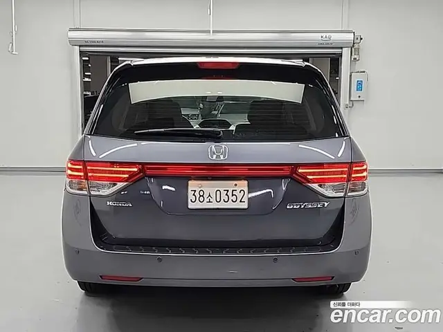 Honda Odyssey 2016 3.5 автомат (гидро), миниатюра 3 Honda Odyssey 2016 3.5 автомат (гидро), миниатюра 3