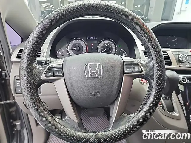 Honda Odyssey 2016 3.5 автомат (гидро), миниатюра 9 Honda Odyssey 2016 3.5 автомат (гидро), миниатюра 9
