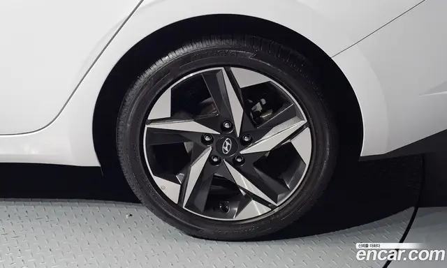 Hyundai Avante 2020 1.6 автомат (гидро), миниатюра 7 Hyundai Avante 2020 1.6 автомат (гидро), миниатюра 7