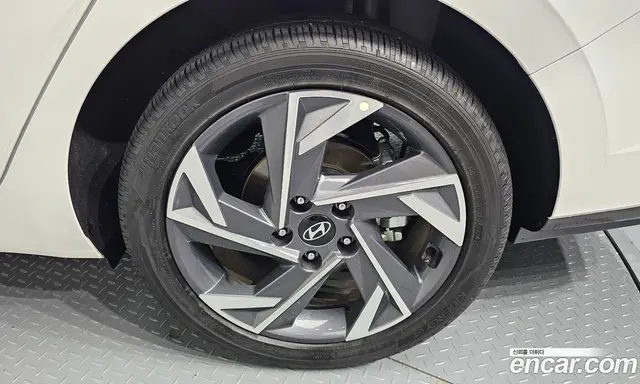 Hyundai Avante 2024 1.6 автомат (гидро), миниатюра 6 Hyundai Avante 2024 1.6 автомат (гидро), миниатюра 6