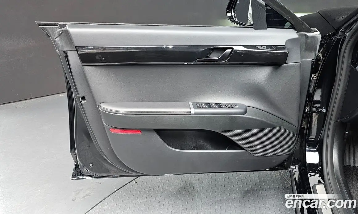 Hyundai Grandeur 2023 1.6 автомат (гидро), фото 13 Hyundai Grandeur 2023 1.6 автомат (гидро), фото 13