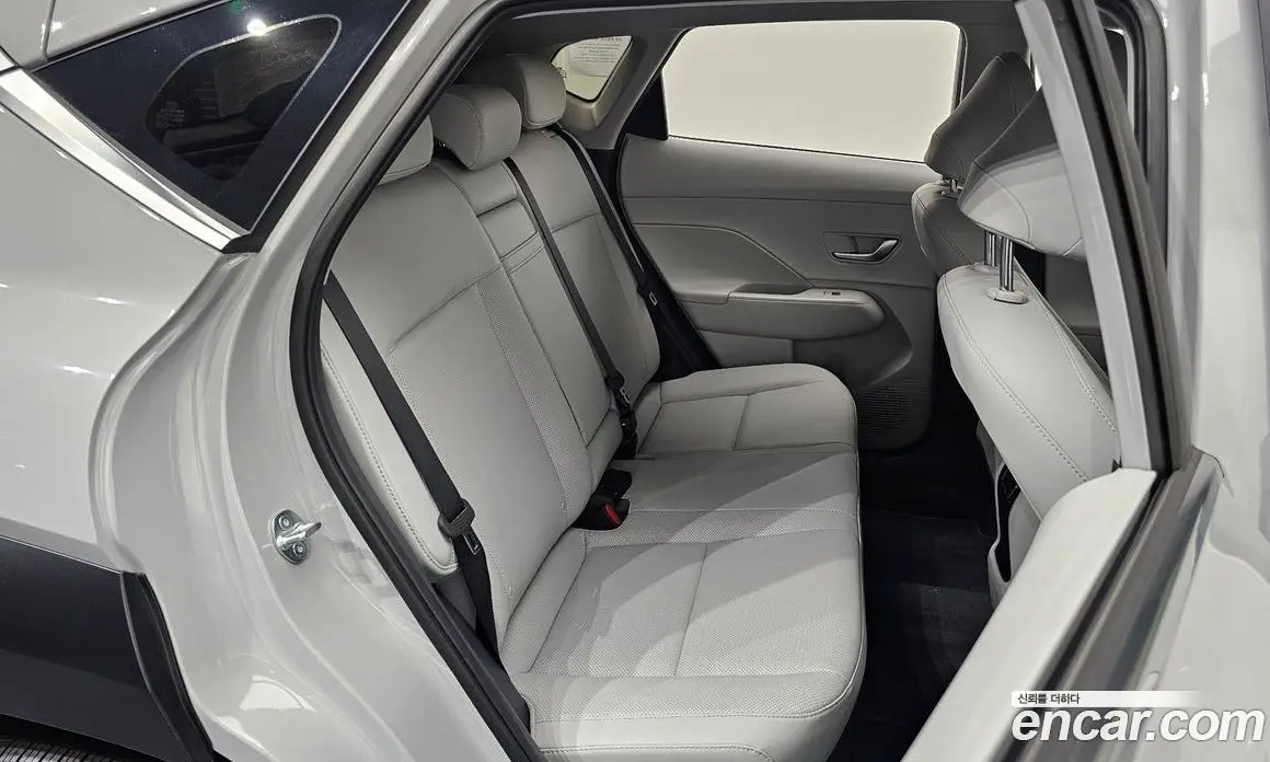 Hyundai Kona 2025 1.6 автомат (гидро), фото 15 Hyundai Kona 2025 1.6 автомат (гидро), фото 15