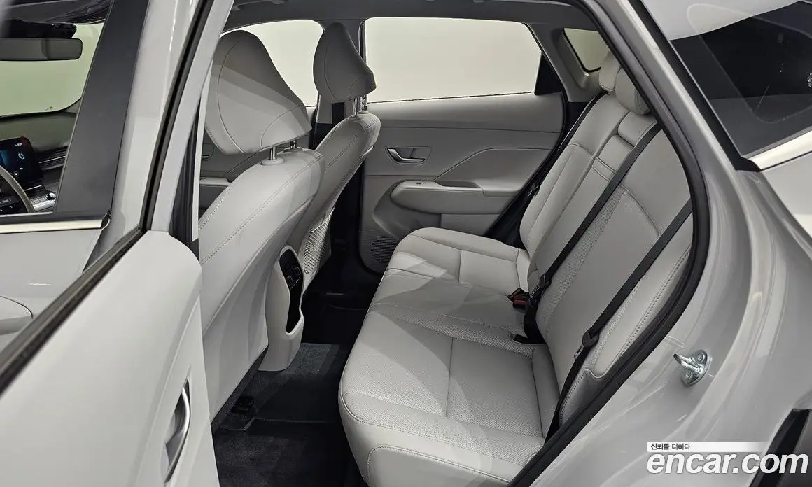 Hyundai Kona 2025 1.6 автомат (гидро), фото 17 Hyundai Kona 2025 1.6 автомат (гидро), фото 17