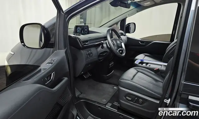 Hyundai Staria 2024 1.6 автомат (гидро), миниатюра 10 Hyundai Staria 2024 1.6 автомат (гидро), миниатюра 10