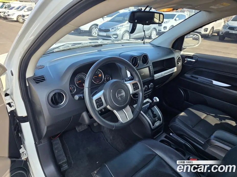 Jeep Compass 2013 2.4 автомат (гидро), фото 15 Jeep Compass 2013 2.4 автомат (гидро), фото 15