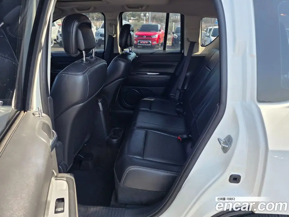 Jeep Compass 2013 2.4 автомат (гидро), фото 17 Jeep Compass 2013 2.4 автомат (гидро), фото 17