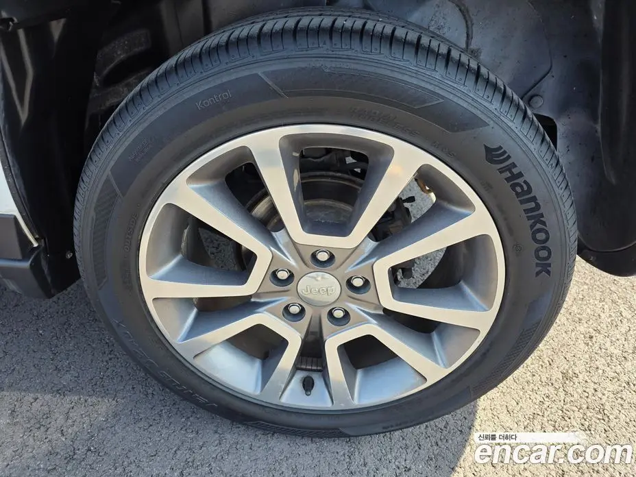 Jeep Compass 2013 2.4 автомат (гидро), фото 20 Jeep Compass 2013 2.4 автомат (гидро), фото 20