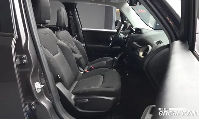 Jeep Renegade 2017 2.4 автомат (гидро), миниатюра 11 Jeep Renegade 2017 2.4 автомат (гидро), миниатюра 11