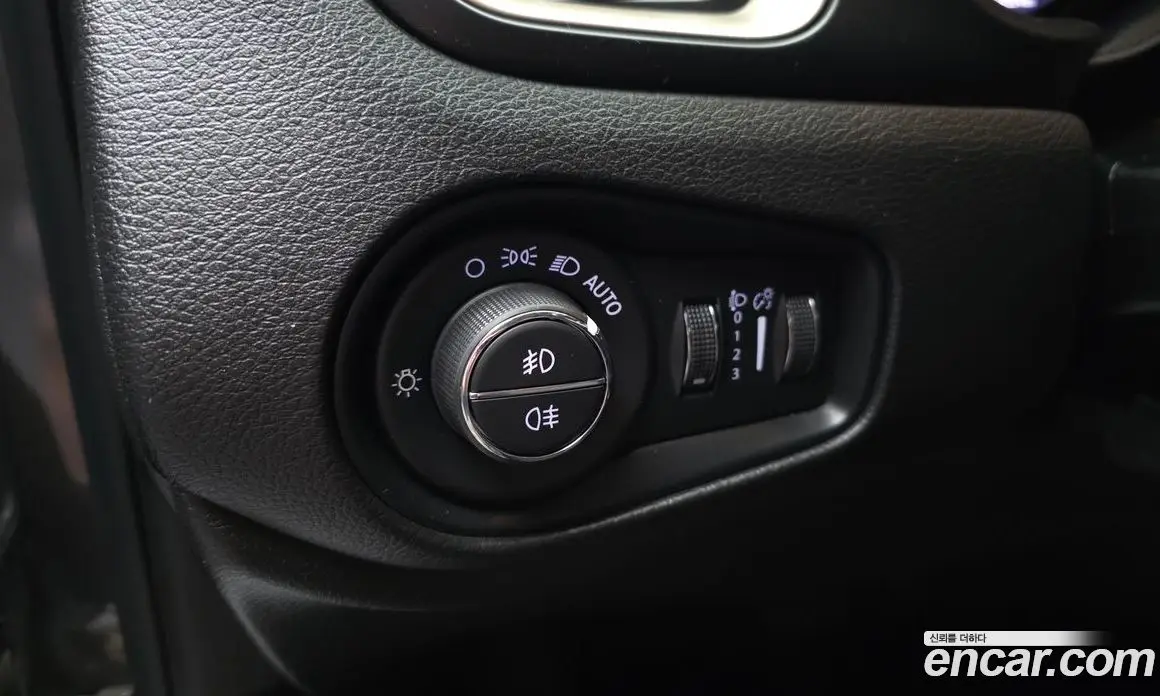 Jeep Renegade 2017 2.4 автомат (гидро), фото 18 Jeep Renegade 2017 2.4 автомат (гидро), фото 18