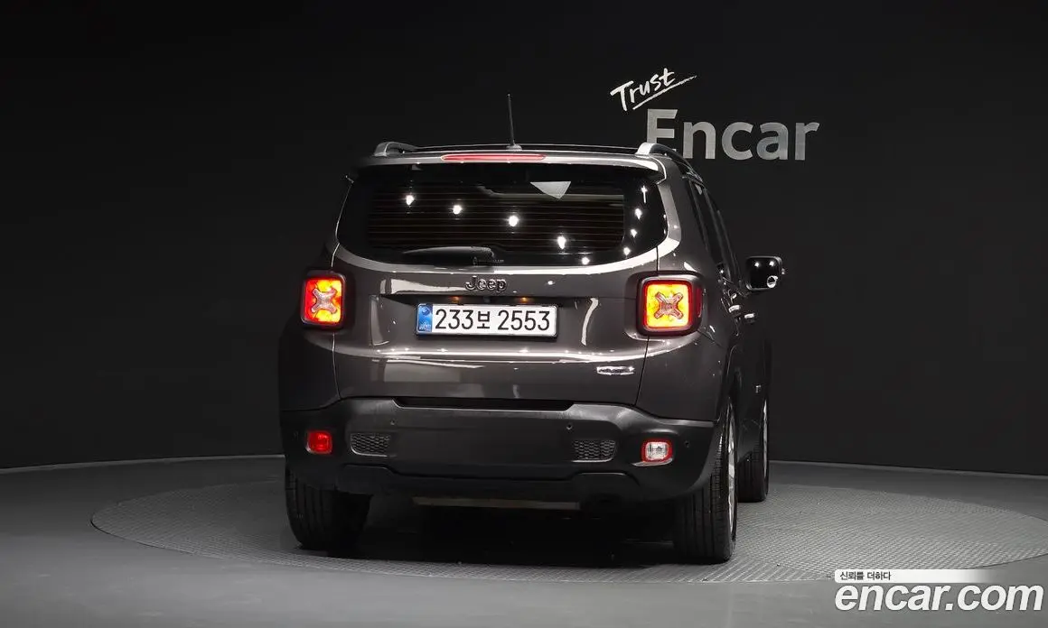 Jeep Renegade 2017 2.4 автомат (гидро), фото 4 Jeep Renegade 2017 2.4 автомат (гидро), фото 4