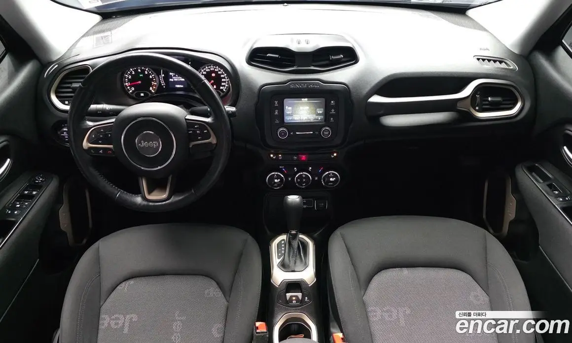 Jeep Renegade 2017 2.4 автомат (гидро), фото 7 Jeep Renegade 2017 2.4 автомат (гидро), фото 7