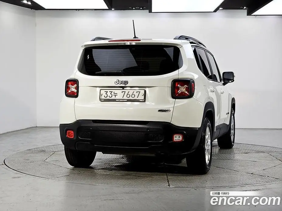 Jeep Renegade 2017 2.4 автомат (гидро), фото 3 Jeep Renegade 2017 2.4 автомат (гидро), фото 3