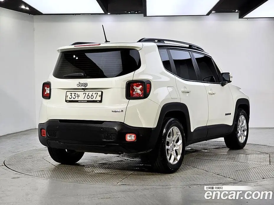 Jeep Renegade 2017 2.4 автомат (гидро), фото 4 Jeep Renegade 2017 2.4 автомат (гидро), фото 4