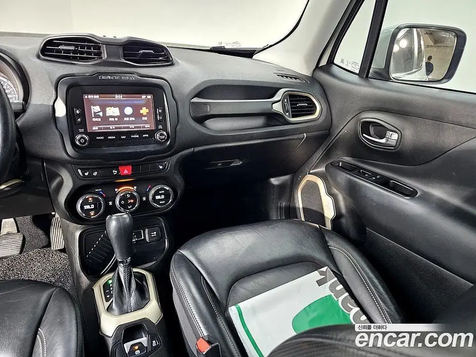 Jeep Renegade 2017 2.4 автомат (гидро), фото 10 Jeep Renegade 2017 2.4 автомат (гидро), фото 10