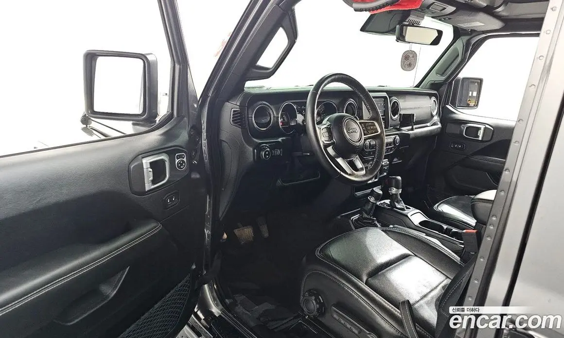Jeep Wrangler 2019 2.0 автомат (гидро), фото 13 Jeep Wrangler 2019 2.0 автомат (гидро), фото 13
