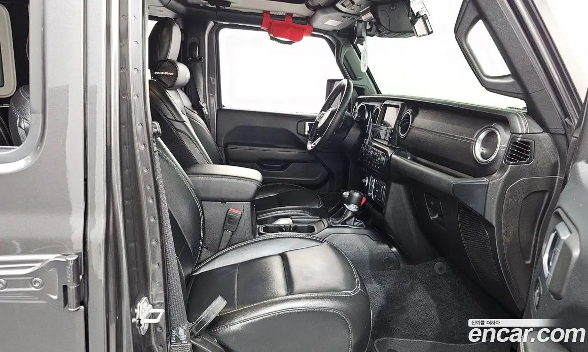 Jeep Wrangler 2019 2.0 автомат (гидро), фото 16 Jeep Wrangler 2019 2.0 автомат (гидро), фото 16