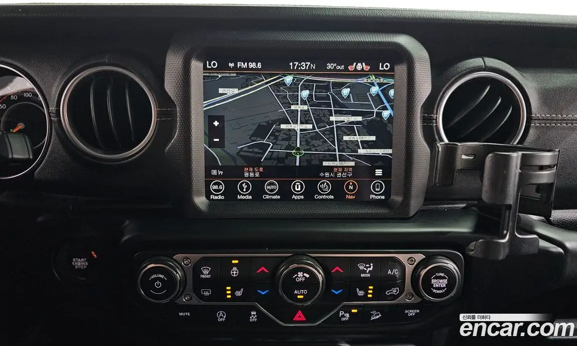 Jeep Wrangler 2019 2.0 автомат (гидро), фото 18 Jeep Wrangler 2019 2.0 автомат (гидро), фото 18