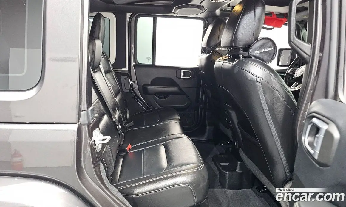 Jeep Wrangler 2019 2.0 автомат (гидро), фото 23 Jeep Wrangler 2019 2.0 автомат (гидро), фото 23