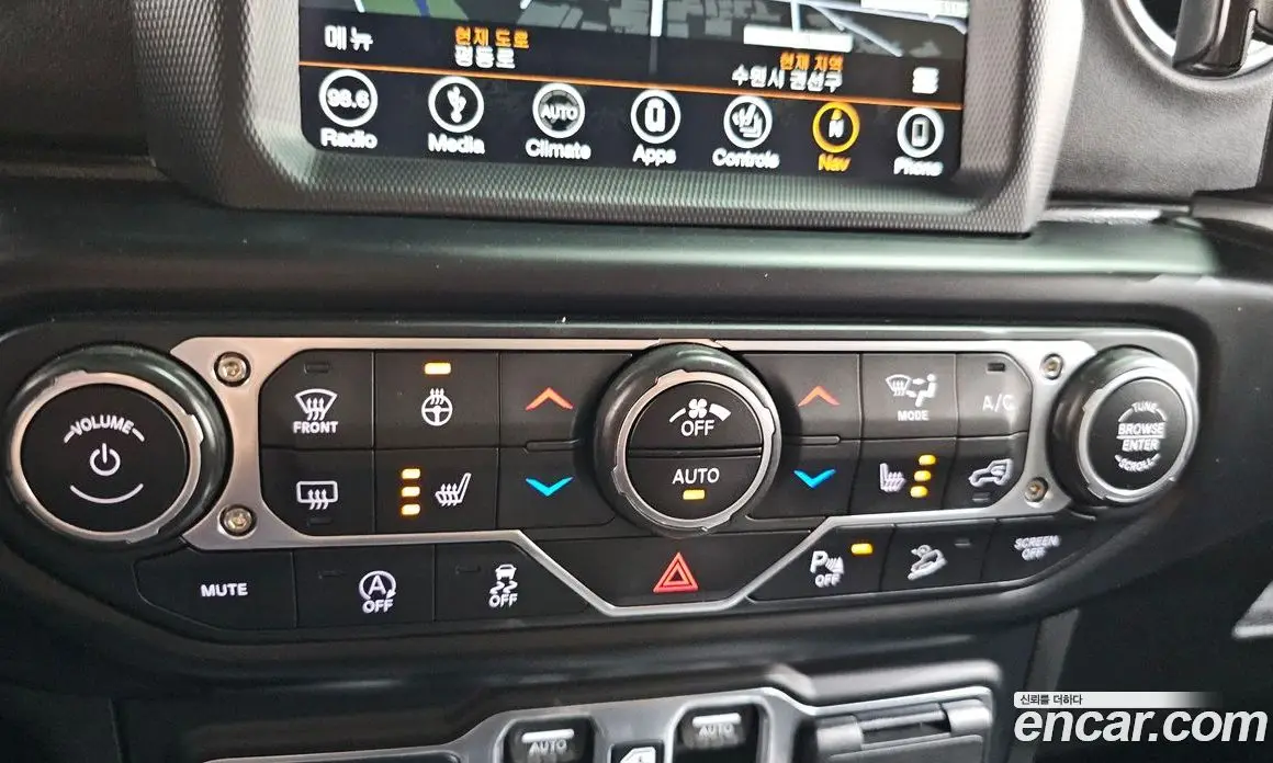 Jeep Wrangler 2019 2.0 автомат (гидро), фото 29 Jeep Wrangler 2019 2.0 автомат (гидро), фото 29